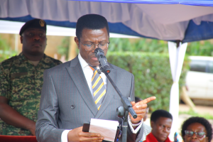 Katikkiro akubiriza abantu ba Buganda okunyiikira okukola n’okuwagira emirimu gy’Obwakabaka